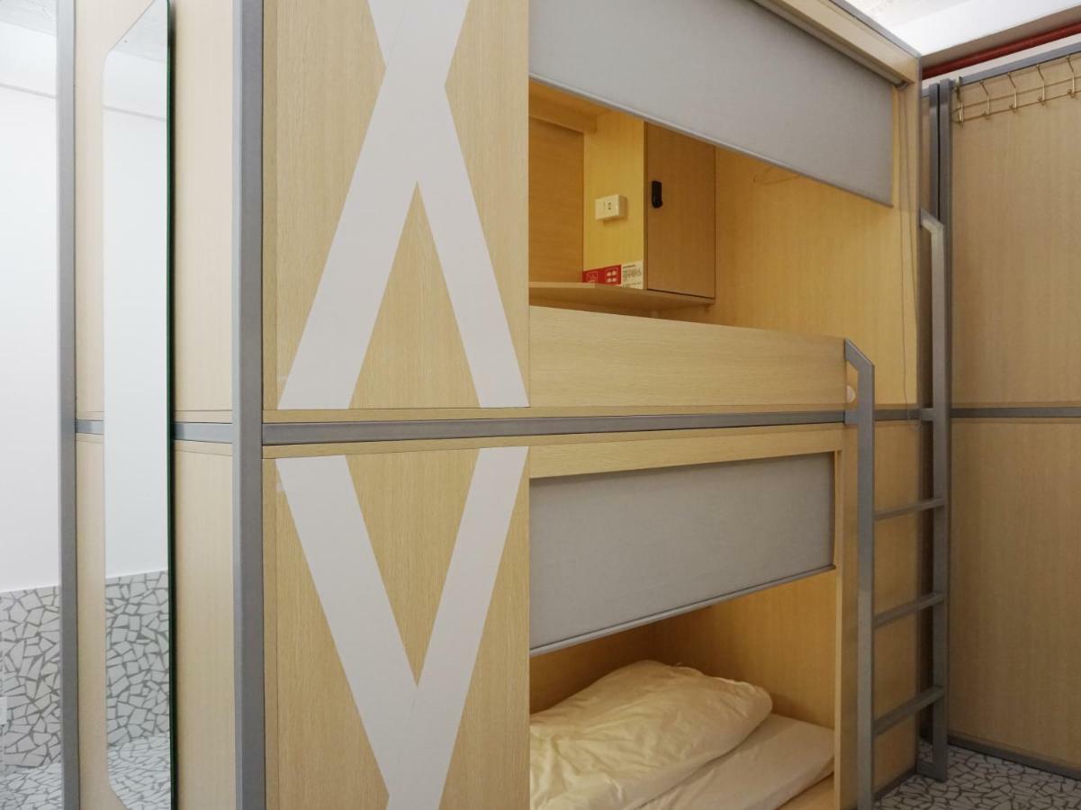 Weflow Hostel เซี่ยงไฮ้ ภายนอก รูปภาพ